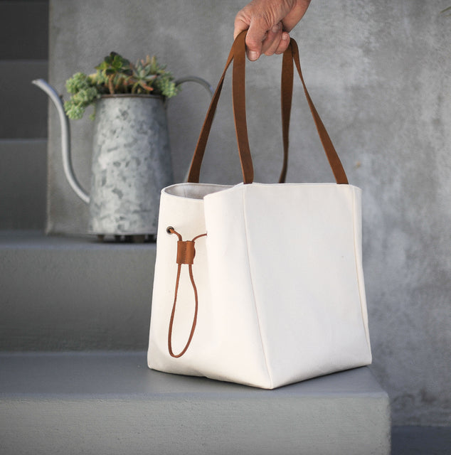 Etta Food & Picnic Tote, Medium, Natural Canvas